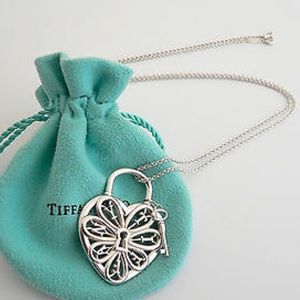 Tiffany&Co Filigree Heart and Key Necklace